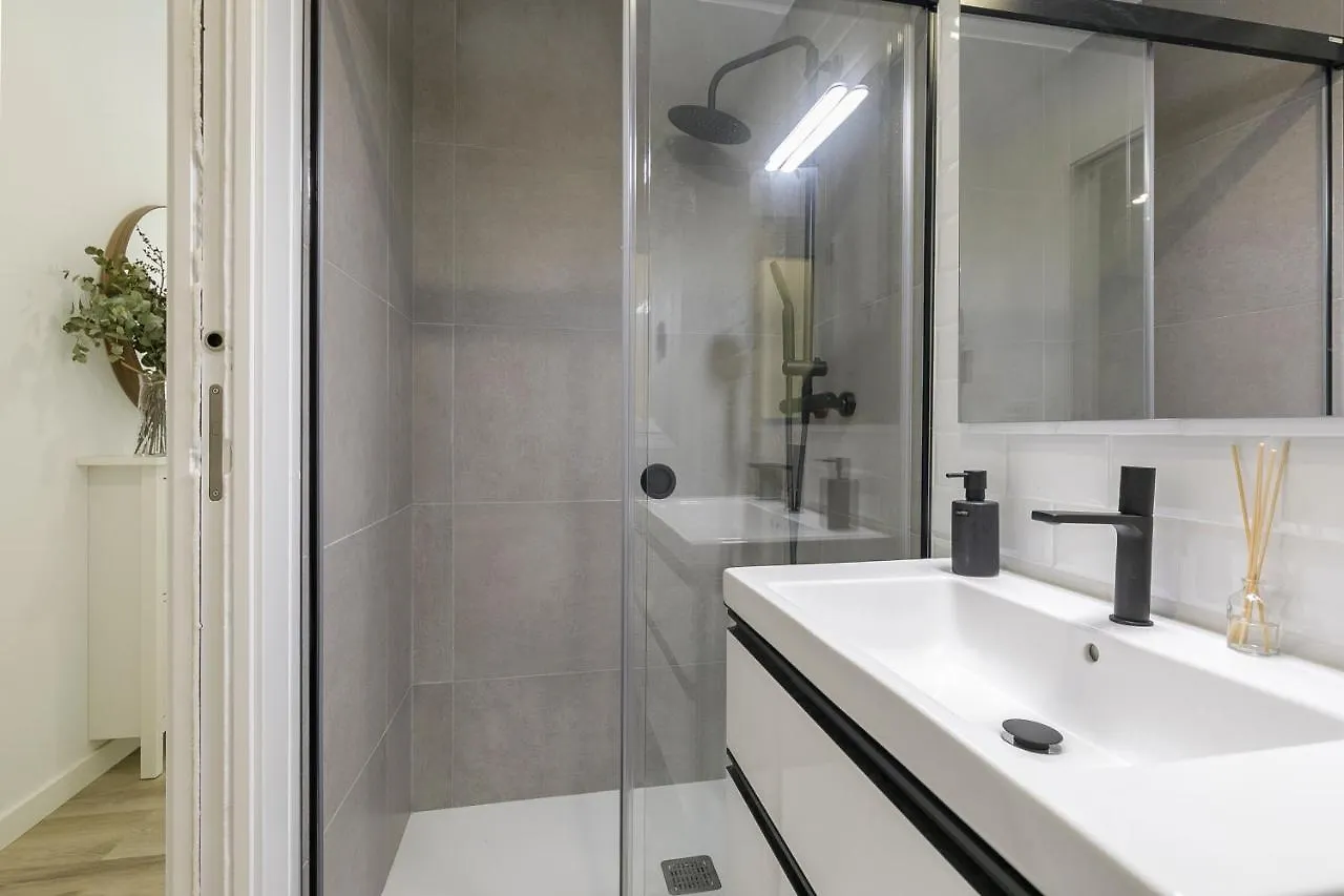 Apartamento Trinidad Centro, Acogedor Luminoso Y Aire Acondicionado Granada España
